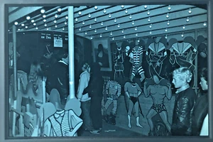 Vintage Dia eines Fotostudios Schwarzweißbildes mit Figurenmock Ups - Bild 1 von 3