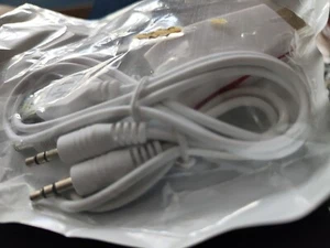 HDMI Male Plug to VGA 15 Pin Socket USB Powered Converter Adapter with Audio - Picture 1 of 5