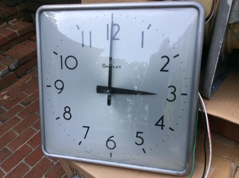 1 Vintage Simplex Glass / Metal 12" Square SLAVE Wall Clock - Very Good Cover