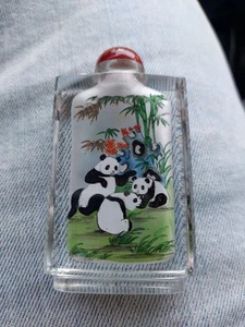 Chinesische Pandas umgekehrt bemalt Glas Schnupftabak Parfüm Flakon - Bild 1 von 6