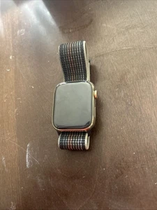 Apple Watch Series 8 45mm  sapphire crystal cellular and wifi - Photo 1 sur 4