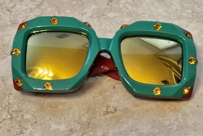 GAFAS DE SOL GUCCI HOLLYWOOD FOREVER MÁSCARA CUADRADA DE GRAN TAMAÑO CRISTAL ADORNADAS Foto 1 de 4