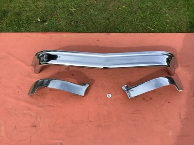 1948, 1949, 1950, piezas de parrilla Oldsmobile, original N.O.S. Foto 1 de 4