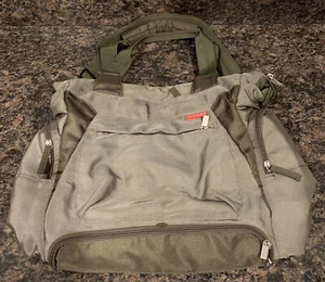 Skip* Hop Duo Stylish Diaperbag waterproof w/ Changing Pad, olive 14 Pockets  - Picture 1 of 9