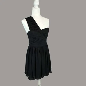 NWT Express Short Black One Shoulder Chiffon Cocktail Party Dress Women's Sz 6 - Picture 1 of 5
