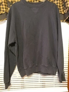 Champion Men's Authentic Navy Sweatshirt Crewneck Size Large Logo on Sleeve - Picture 1 of 9