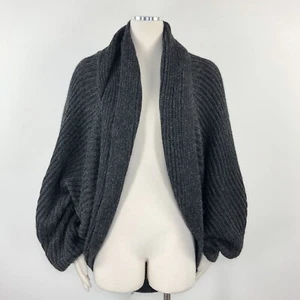 Anja M/L Strickjacke grau Alpaka drapiert vorne offen Oversize Achselzucken hoher Schalkragen - Bild 1 von 9