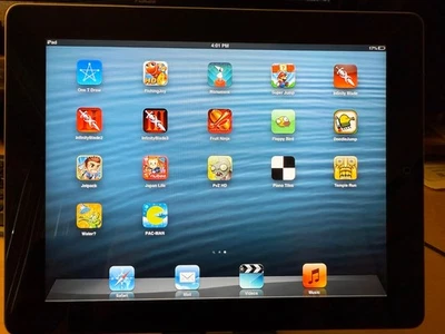 Rare iPad 2 with iOS 6, 32gb, Nostalgia games/Songs/Photo Gallery - Image 1 of 4