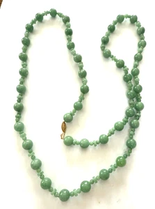 Collar largo de cuentas y disco JADE con cierre de oro de 14K - Imagen 1 de 1