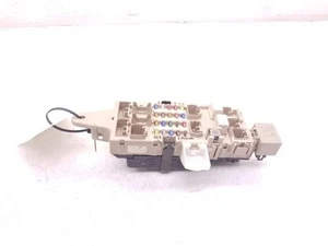 00 01 02 03 04 05 LEXUS GS300 FUSE BOX ASSEMBLY - Picture 1 of 12
