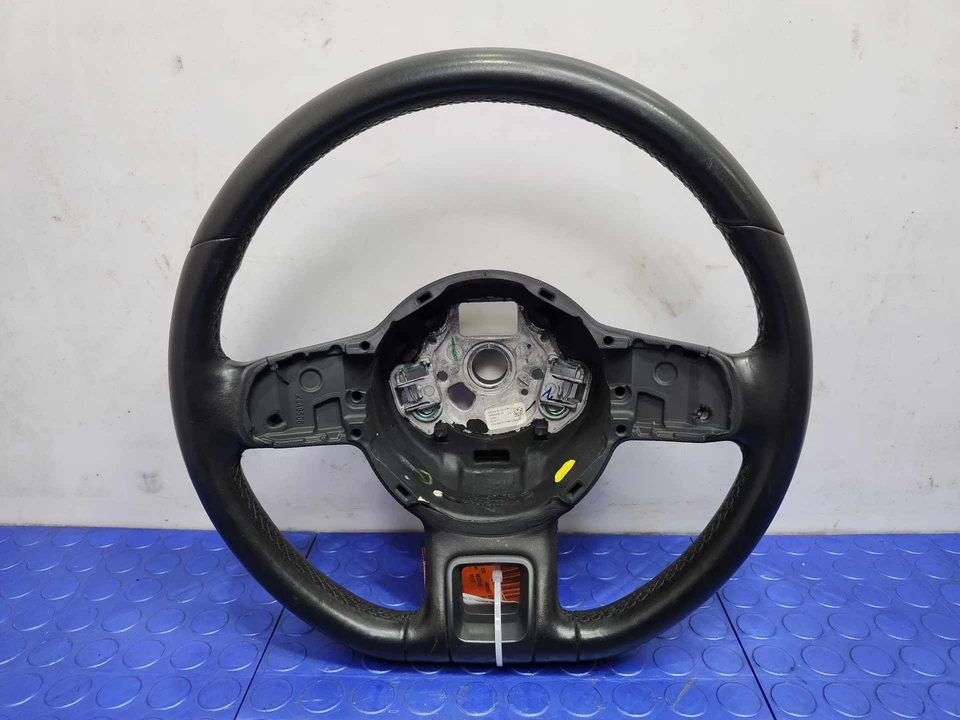 Volante Volkswagen Beetle 2012-2019 cuero negro OEM 5C0419091DGGRU Foto 1 de 4