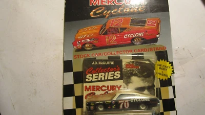 RACXING CHAMPIONS STOCK CAR, TARJETA Y SOPORTE, #70 J.D. MCDUFFIE MERCURY CYCLONE Foto 1 de 3