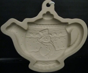 TETERA MARY ENGELBREIT MOLDE PARA GALLETAS PRENSA PARA GALLETAS CON MUÑECO DE NIEVE DE ENESCO 1999 - Imagen 1 de 5