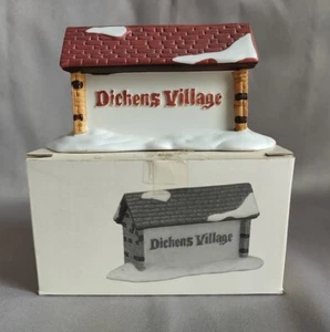Department 56 Heritage Village Collection "Dickens Village Sign" (6569-2) - Bild 1 von 4