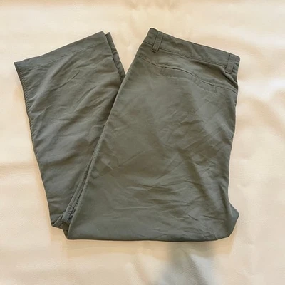 Pantalones de Senderismo Convertibles REI Co-op Sahara para Hombres 40x32 Verde Oliva Exterior Foto 1 de 4