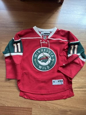 Minnesota MN Wild Zach Parise #11 Stitched Reebok NHL Jersey Youth Sz S/M - Image 1 of 4
