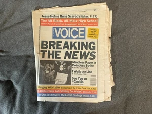Giornale Village Voice novembre 1990 Keith Haring interesse gay Sun Ra AIC Iggy Pop - Foto 1 di 8
