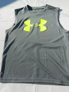 Boys Under Armour Heat Gear Loose Youth Size Large Gray Sleeveless Yellow Logo - Picture 1 of 9