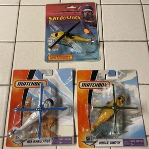 MATCHBOX SKY BUSTERS Air AMBULANCE HELICOPTER Sb-25 Jungle Jumper Transport - Picture 1 of 11