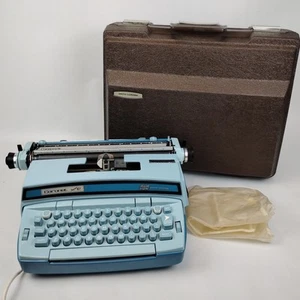 Corona Baby Blue Coronet Super 12 Electric Typewriter & Case Coronamatic Tested! - Picture 1 of 24