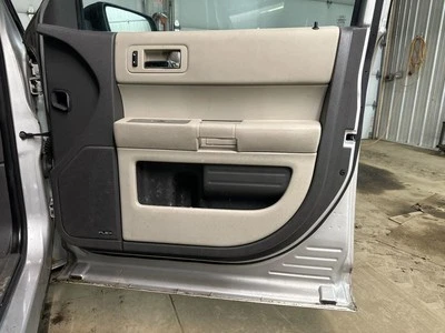 Panel de moldura de puerta delantera Flex 2012 235744 Foto 1 de 4