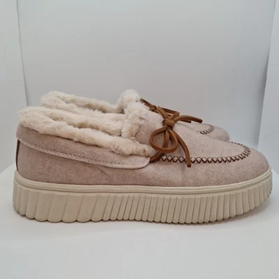 Женские удобные тапочки-мокасины Skechers Ojai 8,5 бежевые натуральный мех на платформе - Изображение 1 из 4