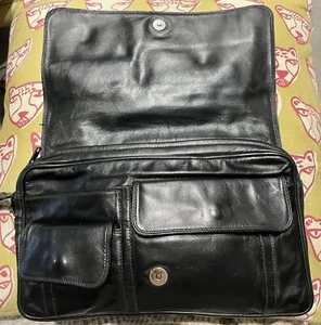 ENNY- ITALIAN VINTAGE MAKER-BLACK SOFT LEATHER-UNISEX CLUTCH WITH STRAP -VGC. - Picture 1 of 20