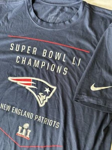 Nike New England Patriots SUPER BOWL LI Champions T Shirt Men's L Navy NFL - Picture 1 of 8
