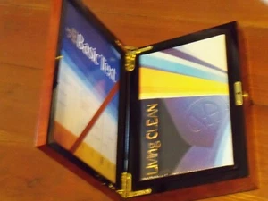 Narcotics Anonymous NEW LIMITED EDITION LIVING CLEAN 1 OF 20,000 PRINTED+NA CASE - Picture 1 of 7
