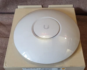Ubiquiti Networks U6+ Wi-Fi Acces Point. RRP £95 - Grab a bargain! - Bild 1 von 5