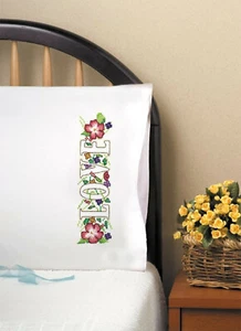 Bordado estampado ~ Juego de 2 fundas de almohada Love Design Works #T232202 - Imagen 1 de 6