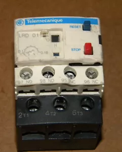 TELEMECANIQUE LRD01 OVERLOAD RELAY - Picture 1 of 3