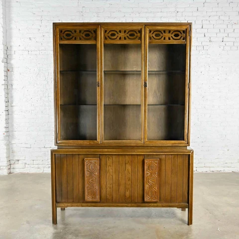 MCM 1 Piece Kroehler China Cabinet Hutch Glass Shelves Carved Handles Cover