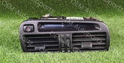 Lexus GS300 GS400 1998-2005 AC Heat air vent with clock & hazard switch Oem used - Image 1 of 4