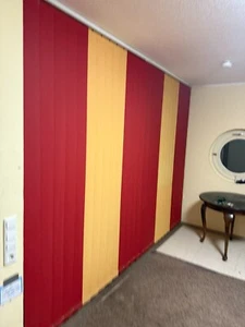 Raumteiler, zweiteilig, Stoff-Lamellen, zweifarbig (Bordeaux-Rot / Ocker ) - Bild 1 von 6