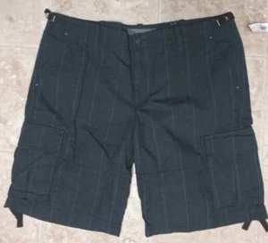 40 ~ 100% COTTON PAPER THIN Men's Gray PLAID CARPENTER Short - Picture 1 of 8
