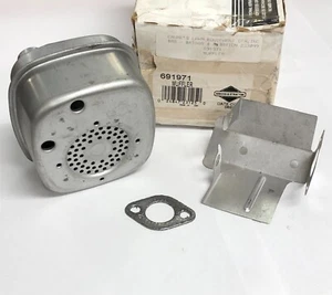 BRIGGS & STRATTON PARTE # 691971, SILENCIADOR, SOPORTE Y JUNTA-OEM (SIN PERNOS) - Imagen 1 de 3
