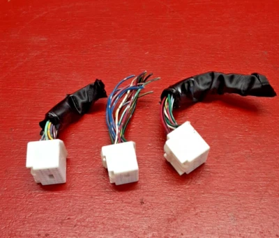 Модуль управления кузовом Toyota Highlander BCM 2001-2003 годов выпуска косички 89221-48170 - Изображение 1 из 4