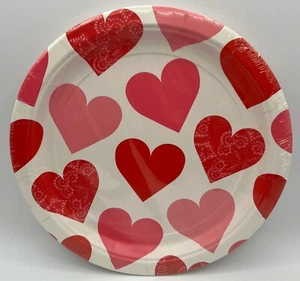 Key to Your Heart Valentine's Day Holiday Theme Party 9" Paper Dinner Plates - Picture 1 of 1