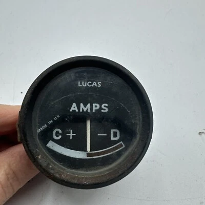 Triumph TR250 - 原装 Lucas 放大器 — 第 1/4 张图片