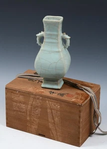 Song Dynastie (960-1279 n. Chr.), Longquan Ofen, Ge Ware, 2-ohrig, chinesische Seladon Vase - Bild 1 von 16