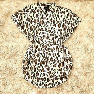 W5 Leopard Print Cap Sleeve Notch Neck Blouse Cream Size Medium - Picture 1 of 8