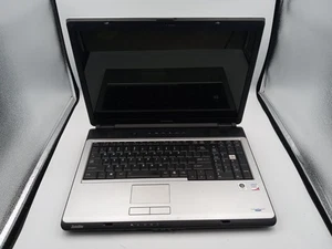 Toshiba Satellite L355-S7812 17" Laptop Intel Core 2 Duo 2GB RAM - BOOTS -RR - Picture 1 of 7