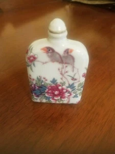 Antique Chinese Exquisite Porcelain Flowers & Birds Snuff bottle w/ mark - Picture 1 of 6