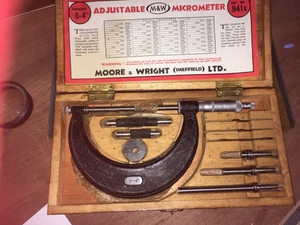 Moore and Wright 0-4" micrometer - Picture 1 of 5