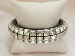 Vintage Black & Silver Studded Lucite/Acrylic Bangle Bracelet 8" - Picture 1 of 9