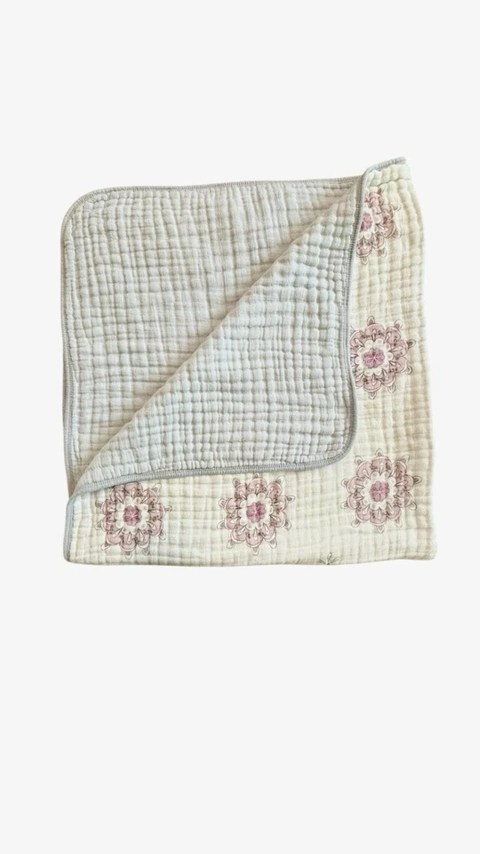 Aden + Anais Mandala Baby Blanket Pink White Medallion Print Muslin - Image 1 of 4