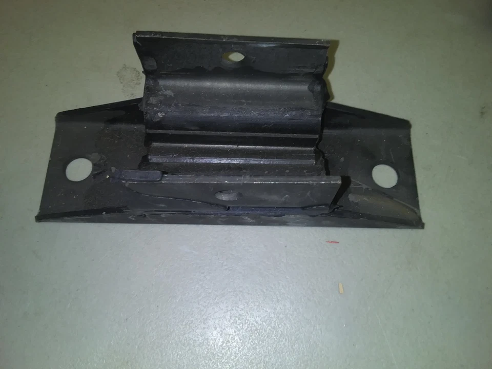 Montaje de transmisión Ford/Mercury/Thunderbird 1963-1971    Foto 1 de 3