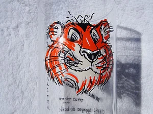 Vintage Esso Tiger Put a Tiger in Your Tank Drinking Glass Foreign Languages  - Picture 1 of 6