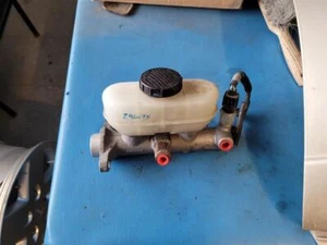 94 95 96 FORD BRONCO BRAKE MASTER CYL W/CRUISE CONTROL 134463 - Picture 1 of 4